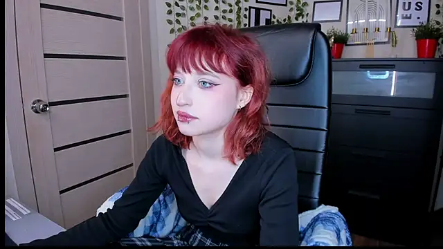 ElizaNik  online show from 04-25-26, 10:40