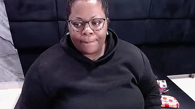 Snapshot of rocio_bbw_ chatting on 09-23-25, 03:42 rocio bbw online show from 09-23-25, 03:42