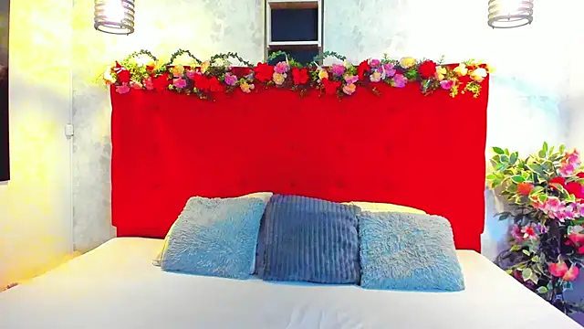 Snapshot of SilvannaFit chatting on 06-10-26, 11:53 SilvannaFit online show from 06-10-26, 11:53