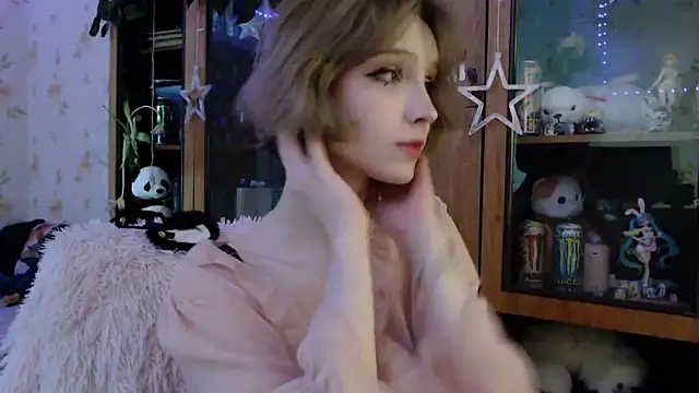 Snapshot of cloudgirrl chatting on 03-15-25, 06:10 cloudgirrl online show from 03-15-25, 06:10