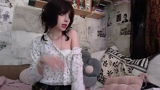 cloudgirrl online show from 04-08-26, 03:56