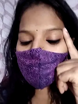 Snapshot of Shivani_Tivari chatting on 03-09-25, 10:19 Shivani Tivari online show from 03-09-25, 10:19