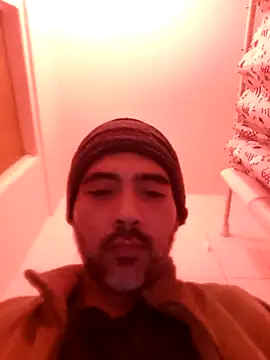 Snapshot of abdierkader chatting on 12-17-25, 12:38 abdierkader online show from 12-17-25, 12:38