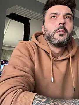 Snapshot of hot_man_eray chatting on 02-11-25, 01:09 hot man eray online show from 02-11-25, 01:09