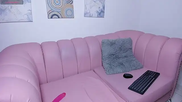 Aaliyah Salma online show from 12-12-24, 10:52