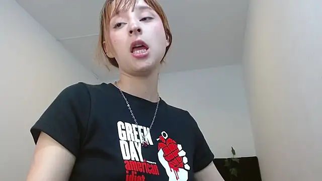 Snapshot of CelesteAyase chatting on 02-06-25, 08:02 CelesteAyase online show from 02-06-25, 08:02