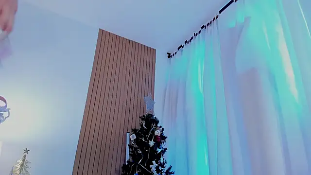 Snapshot of _Sam_sexy_ chatting on 12-13-24, 08:04 Sam sexy online show from 12-13-24, 08:04