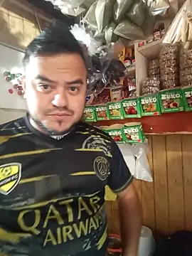 Snapshot of TheBriiaand30 chatting on 09-24-25, 06:33 TheBriiaand30 online show from 09-24-25, 06:33