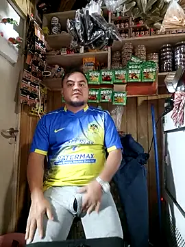 Snapshot of TheBriiaand30 chatting on 10-08-25, 02:04 TheBriiaand30 online show from 10-08-25, 02:04