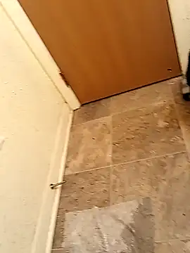 Snapshot of dvaughn3117 chatting on 12-27-24, 05:48 dvaughn3117 online show from 12-27-24, 05:48