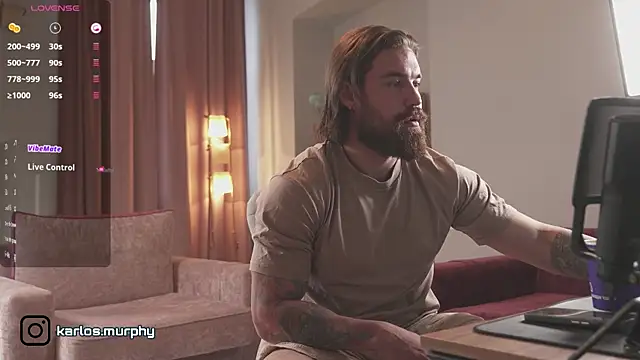 Snapshot of Karlos_Ripped_ chatting on 09-23-25, 12:19 Karlos Ripped online show from 09-23-25, 12:19