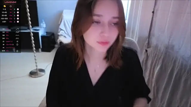 SweetLinaa online show from 04-27-26, 01:31