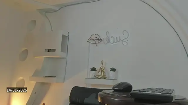 Snapshot of Keila_Rose chatting on 01-14-26, 09:09 Keila Rose online show from 01-14-26, 09:09