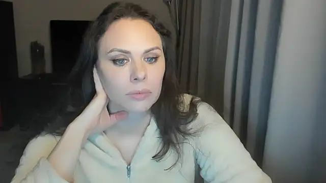 MollyCheiz online show from 04-25-26, 07:22