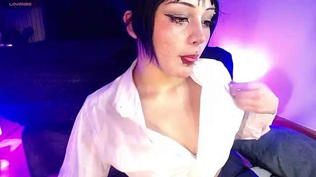 Snapshot of honney_dark chatting on 01-15-25, 02:38 honney dark online show from 01-15-25, 02:38