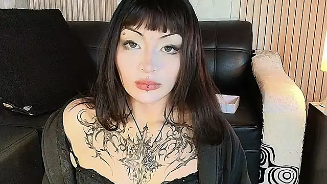 Snapshot of honney_dark chatting on 05-25-26, 03:07 honney dark online show from 05-25-26, 03:07