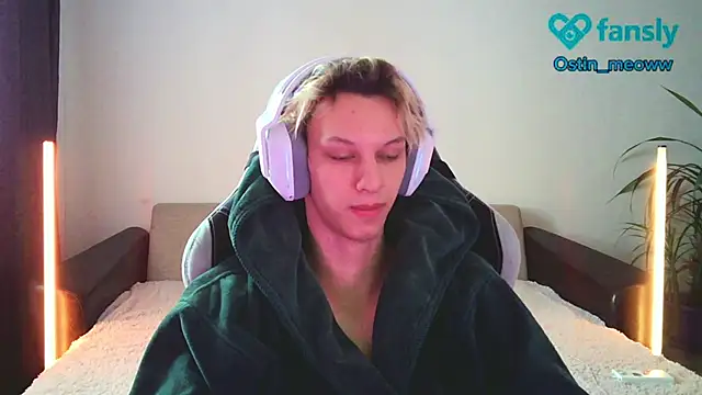 Ostin meow online show from 02-03-25, 07:29