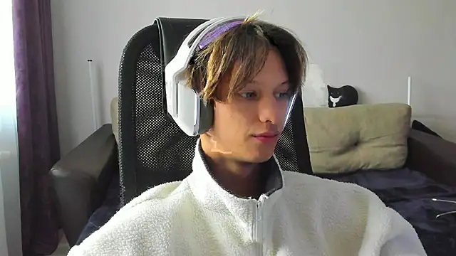 Ostin meow online show from 09-24-25, 08:17