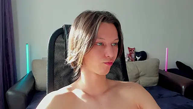 Ostin meow online show from 04-24-26, 10:50