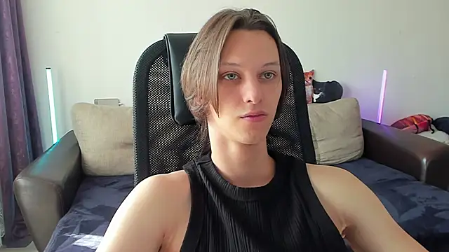 Ostin meow online show from 06-12-26, 10:47