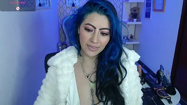 Snapshot of scarleth_blue chatting on 01-23-25, 06:06 scarleth blue online show from 01-23-25, 06:06