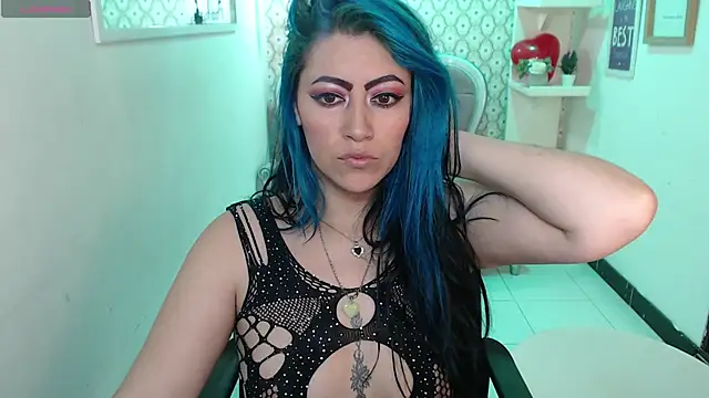 Snapshot of scarleth_blue chatting on 02-21-25, 03:12 scarleth blue online show from 02-21-25, 03:12
