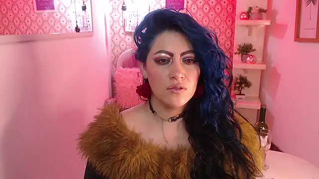Snapshot of scarleth_blue chatting on 10-02-25, 03:02 scarleth blue online show from 10-02-25, 03:02
