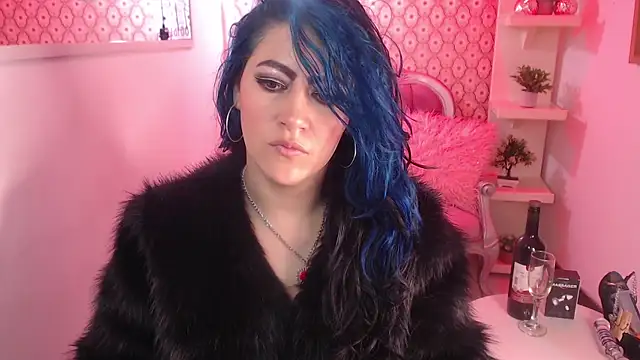 Snapshot of scarleth_blue chatting on 10-11-25, 02:55 scarleth blue online show from 10-11-25, 02:55