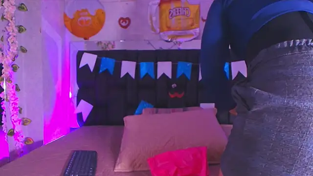 canela oss online show from 09-24-25, 11:57