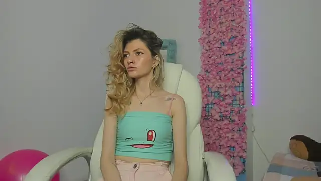 Snapshot of summer_sweet_ chatting on 12-04-24, 03:04 summer sweet online show from 12-04-24, 03:04