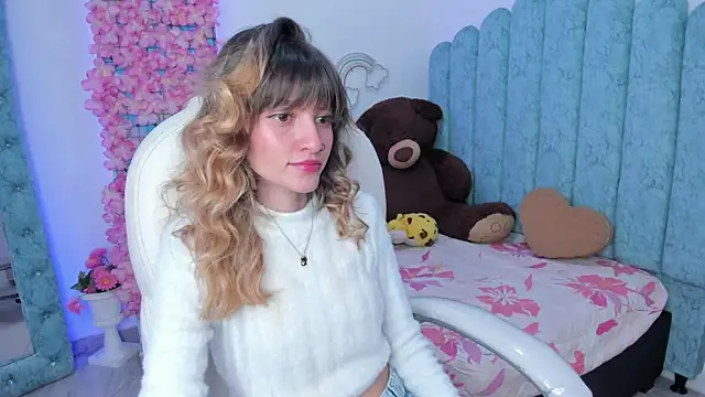 Snapshot of summer_sweet_ chatting on 02-27-25, 05:13 summer sweet online show from 02-27-25, 05:13