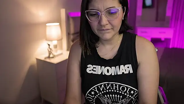 Camilaa bueno online show from 12-15-24, 01:24