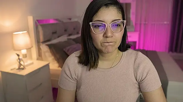 Camilaa bueno online show from 01-13-25, 10:45