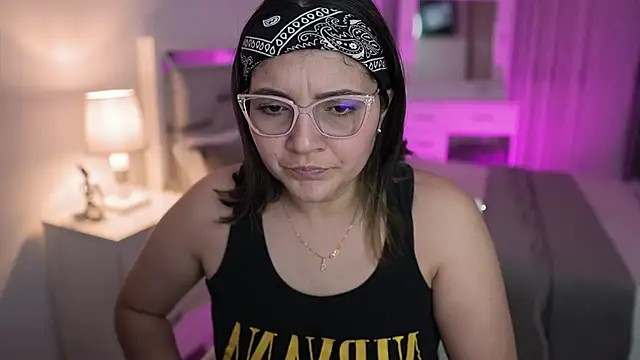 Camilaa bueno online show from 01-25-25, 04:02