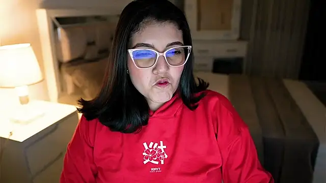 Camilaa bueno online show from 10-04-25, 12:52