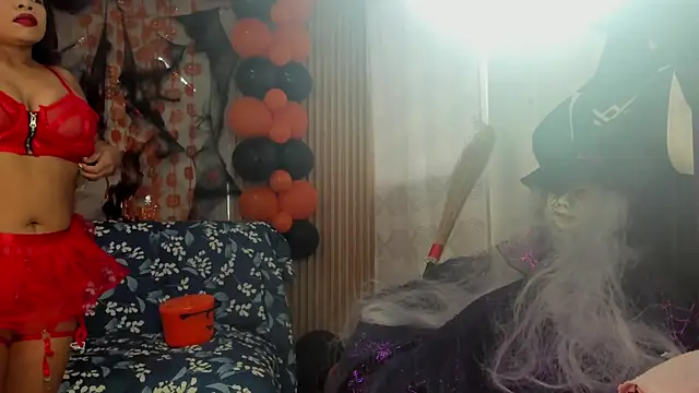 Snapshot of Any_topless chatting on 10-29-25, 11:01 Any topless online show from 10-29-25, 11:01