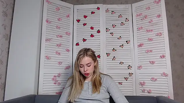 sofiaa here online show from 01-13-26, 12:16