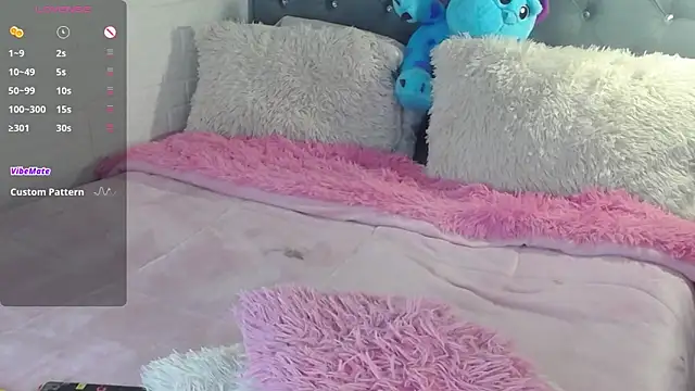 Snapshot of Miah_hilton2 chatting on 10-20-25, 09:04 Miah hilton2 online show from 10-20-25, 09:04