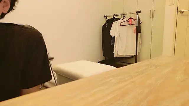 Snapshot of undo-busoku69 chatting on 10-12-25, 11:31 undo-busoku69 online show from 10-12-25, 11:31