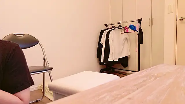 Snapshot of undo-busoku69 chatting on 11-10-25, 07:51 undo-busoku69 online show from 11-10-25, 07:51