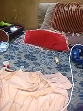 LOOLOOO123123 online show from 11-01-25, 10:50