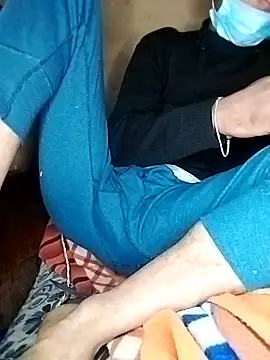 LOOLOOO123123 online show from 02-05-26, 05:45