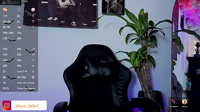 Snapshot of Alisson_Wynter chatting on 11-05-25, 10:43 Alisson Wynter online show from 11-05-25, 10:43