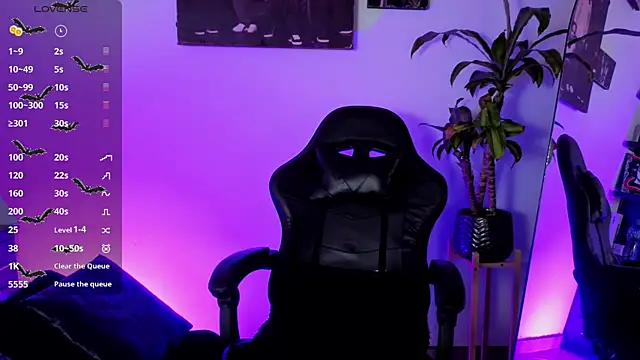 Snapshot of Alisson_Wynter chatting on 12-02-25, 03:12 Alisson Wynter online show from 12-02-25, 03:12