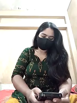 Magical Girl- online show from 11-08-25, 04:45