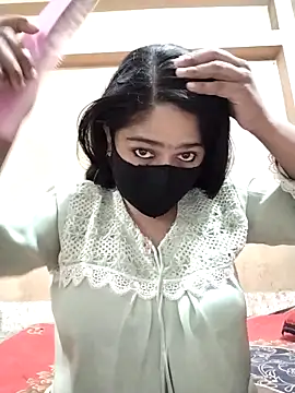 Magical Girl- online show from 01-07-26, 04:04