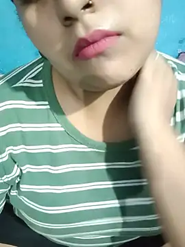 Snapshot of Love-Veronica chatting on 07-19-26, 05:49 Love-Veronica online show from 07-19-26, 05:49