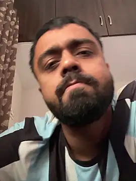 Snapshot of Indiangujjucpl chatting on 10-31-25, 06:47 Indiangujjucpl online show from 10-31-25, 06:47