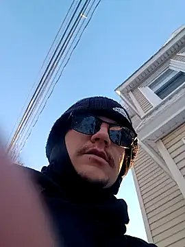 Snapshot of ChuckyyDee chatting on 12-23-24, 01:03 ChuckyyDee online show from 12-23-24, 01:03