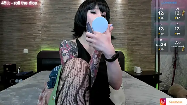 Snapshot of Lust_One_ chatting on 01-23-25, 06:24 Lust One online show from 01-23-25, 06:24